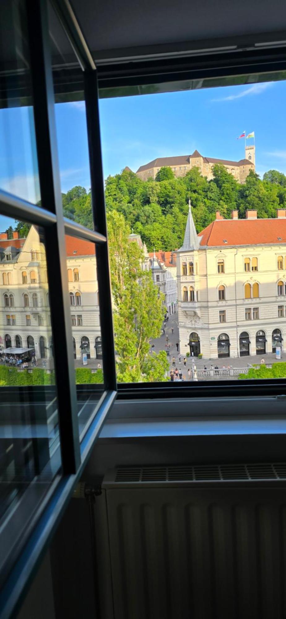 Poet Apartment Ljubljana Ngoại thất bức ảnh